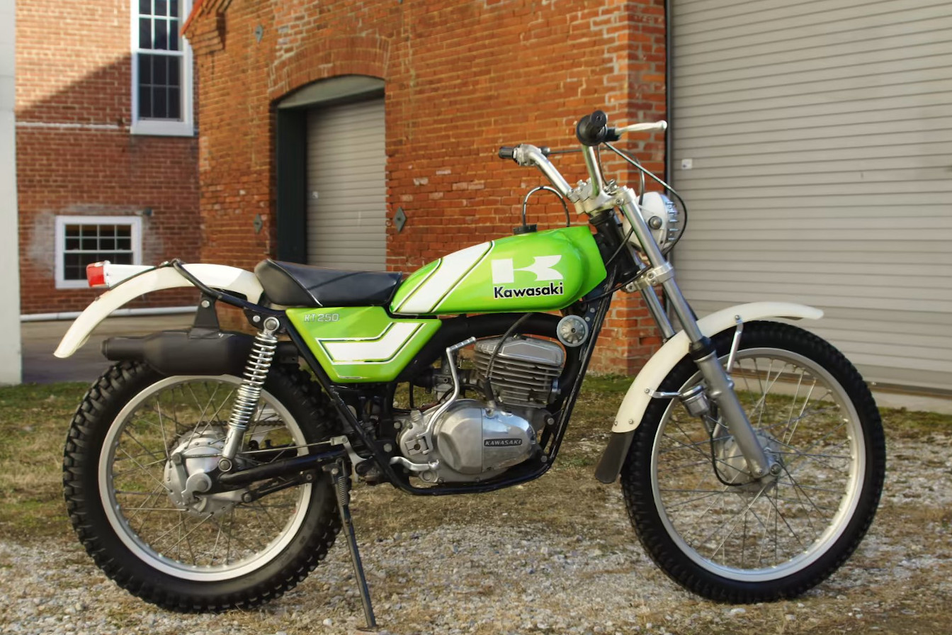 Kawasaki KT250